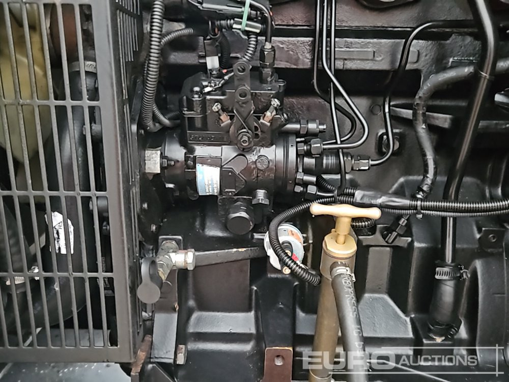 Generator electric Aggreko 32kVA Generator, 3 Cylinder Engine (Parts Missing): Foto 16 Generator electric Aggreko 32kVA Generator, 3 Cylinder Engine (Parts Missing): Foto 16
