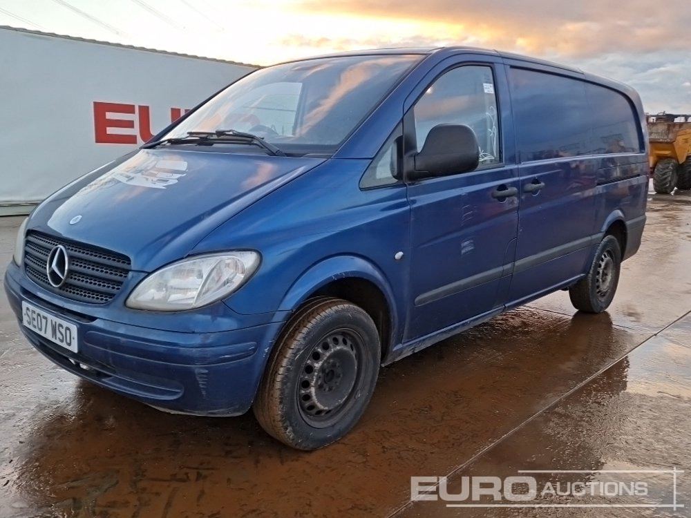 2007 Mercedes Vito - Autoutilitară: Foto 1 2007 Mercedes Vito - Autoutilitară: Foto 1