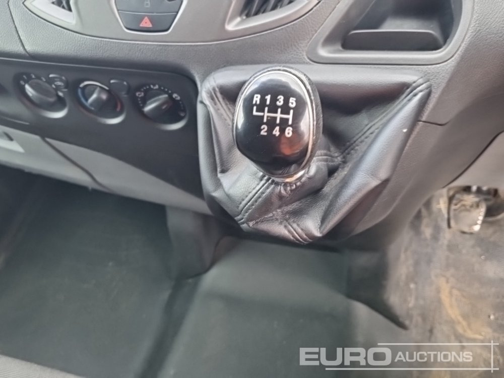 Autoutilitară 2013 Ford Transit Custom: Foto 25
