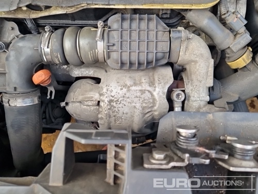 Autoutilitară 2019 Vauxhall Combo: Foto 18