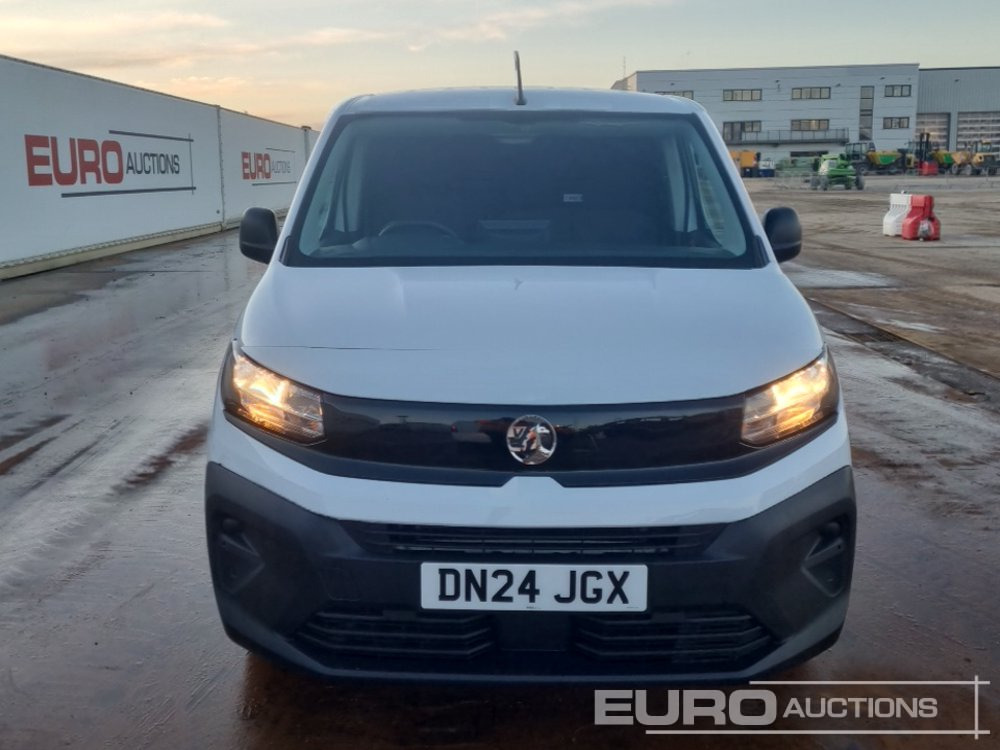Autoutilitară 2024 Vauxhall Combo: Foto 8