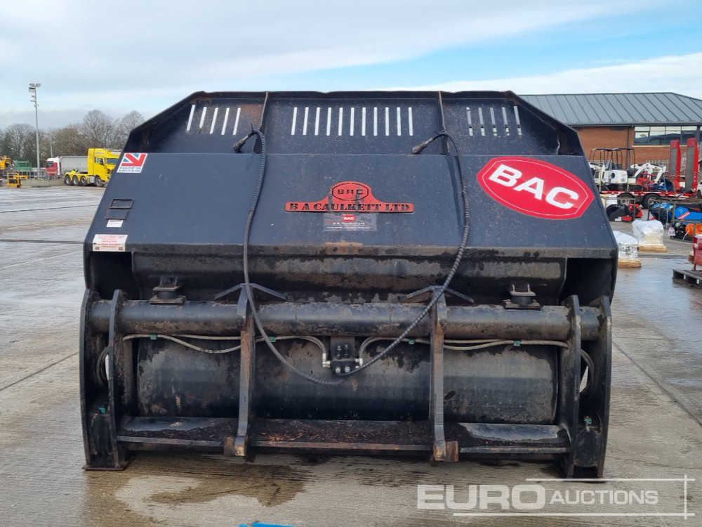 BAC 116" Hydraulic Hi Tip Loading Bucket to suit Wheeled Loader - Cupă: Foto 4 BAC 116" Hydraulic Hi Tip Loading Bucket to suit Wheeled Loader - Cupă: Foto 4