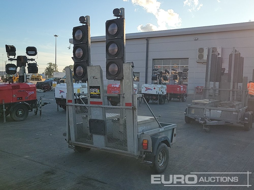 Bateson Single Axle Trafic Light System Trailer, Ramp - Remorcă transport utilaje: Foto 5 Bateson Single Axle Trafic Light System Trailer, Ramp - Remorcă transport utilaje: Foto 5