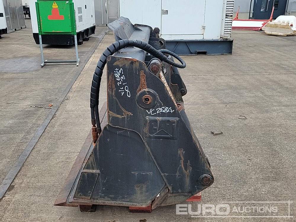 CAT 72 " 4 in 1 Bucket to suit Compact Wheeled Loader - Cupă: Foto 2 CAT 72 " 4 in 1 Bucket to suit Compact Wheeled Loader - Cupă: Foto 2