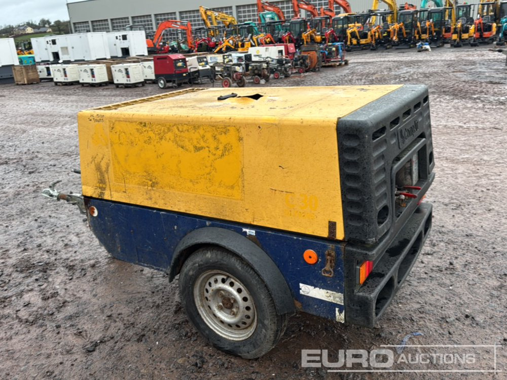 Compair Single Axle Diesel Compressor, Kubota Engine - Compresor de aer: Foto 2 Compair Single Axle Diesel Compressor, Kubota Engine - Compresor de aer: Foto 2