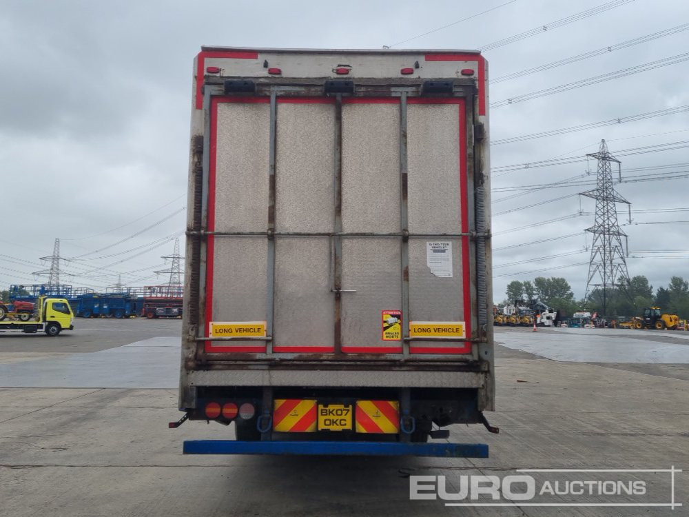 Don-Bur Twin Axle Horse Trailer - Semiremorcă platformă: Foto 4 Don-Bur Twin Axle Horse Trailer - Semiremorcă platformă: Foto 4