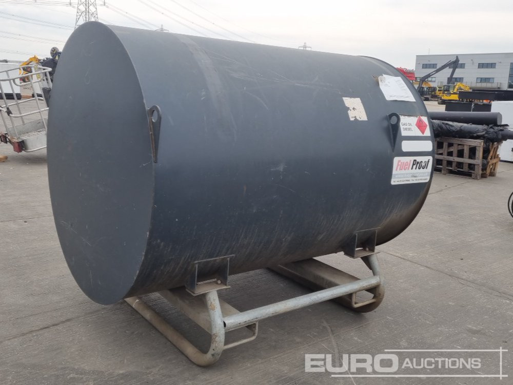 Fuel Proof 2000 Litre Bunded Fuel bowser, Eletric Pump, Fuel Meter - Rezervor de stocare: Foto 5 Fuel Proof 2000 Litre Bunded Fuel bowser, Eletric Pump, Fuel Meter - Rezervor de stocare: Foto 5