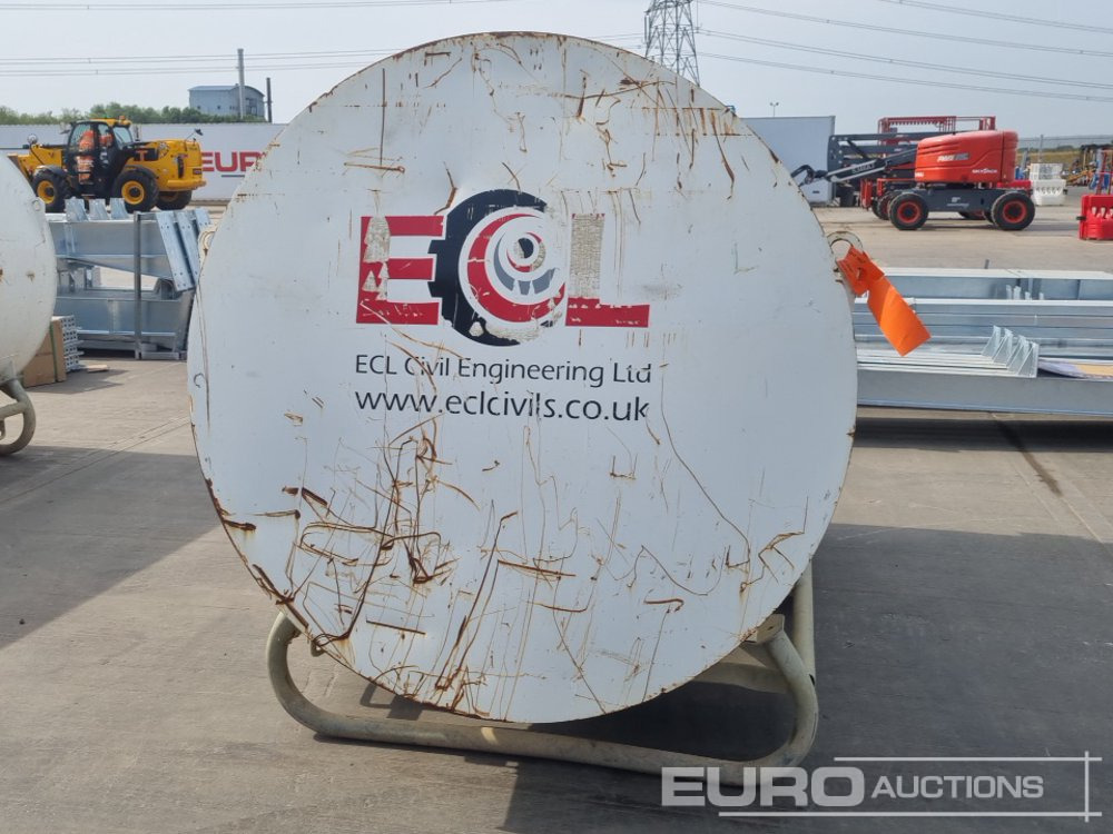 Fuel Proof Bunded Fuel Bowser, Manual Pump - Rezervor de stocare: Foto 4 Fuel Proof Bunded Fuel Bowser, Manual Pump - Rezervor de stocare: Foto 4
