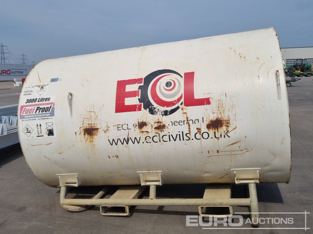 Fuel Proof Bunded Fuel Bowser, Manual Pump - Rezervor de stocare: Foto 2 Fuel Proof Bunded Fuel Bowser, Manual Pump - Rezervor de stocare: Foto 2