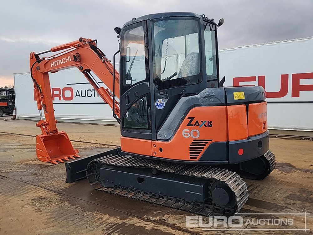 Hitachi ZX60USB-3 - Mini excavator: Foto 3 Hitachi ZX60USB-3 - Mini excavator: Foto 3