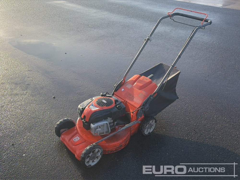 Husqvarna LC451S Petrol Lawnmower - Echipamente de constructii: Foto 1 Husqvarna LC451S Petrol Lawnmower - Echipamente de constructii: Foto 1