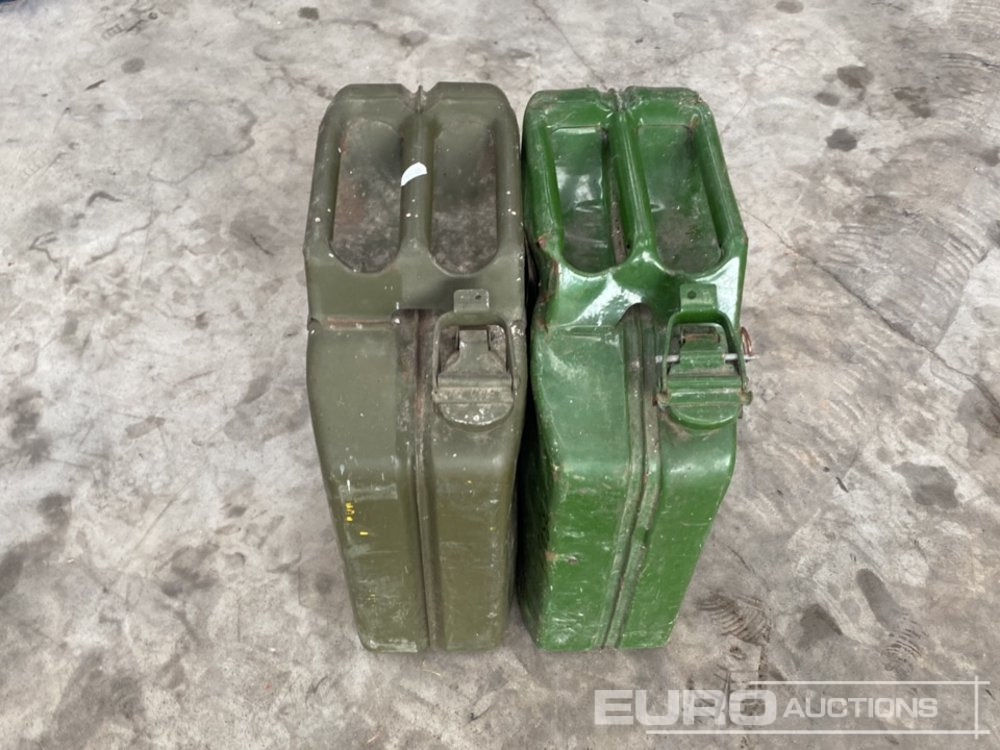 Jerry Cans (2 of) - Echipament de atelier: Foto 2 Jerry Cans (2 of) - Echipament de atelier: Foto 2