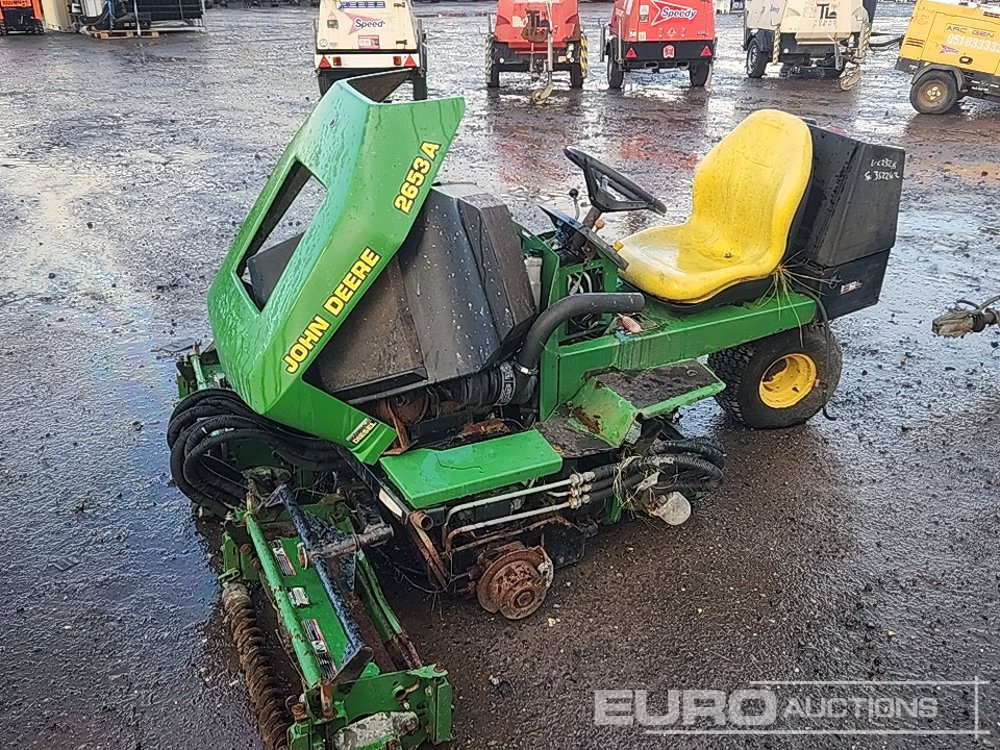 John Deere 2653A - Maşină de tuns iarba: Foto 1 John Deere 2653A - Maşină de tuns iarba: Foto 1