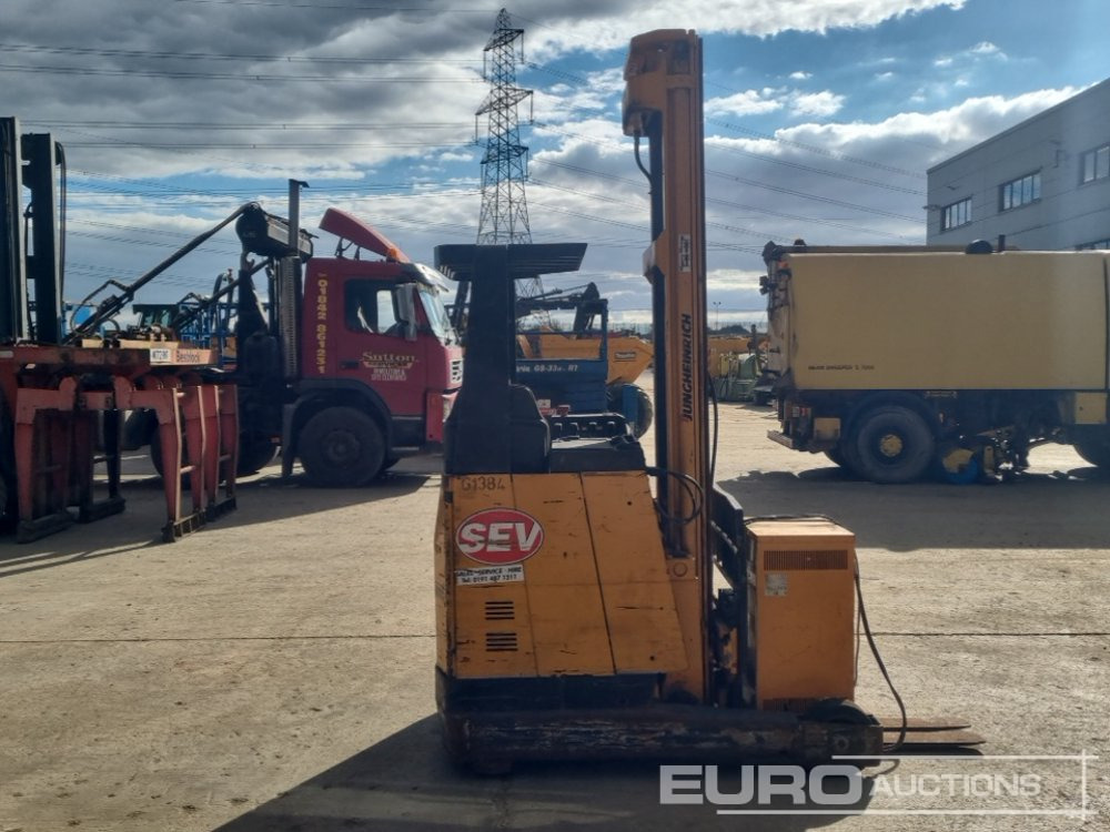 Jungheinrich Electric Side Loader Forklift, 3 Stage Free Lift Mast, Forks, Charger (Flat Battery) - Motostivuitor: Foto 2 Jungheinrich Electric Side Loader Forklift, 3 Stage Free Lift Mast, Forks, Charger (Flat Battery) - Motostivuitor: Foto 2