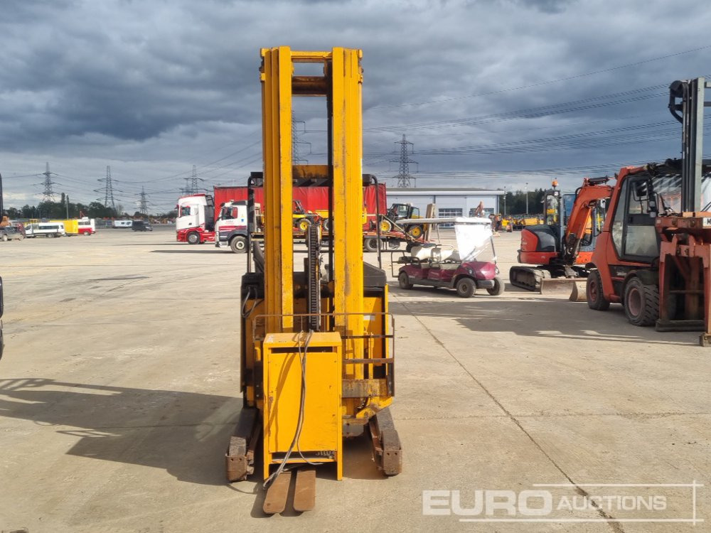Jungheinrich Electric Side Loader Forklift, 3 Stage Free Lift Mast, Forks, Charger (Flat Battery) - Motostivuitor: Foto 4 Jungheinrich Electric Side Loader Forklift, 3 Stage Free Lift Mast, Forks, Charger (Flat Battery) - Motostivuitor: Foto 4