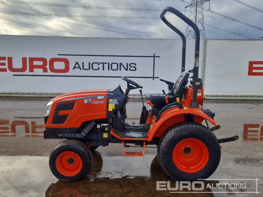 Kioti CK2810 - Tractor mic: Foto 2 Kioti CK2810 - Tractor mic: Foto 2
