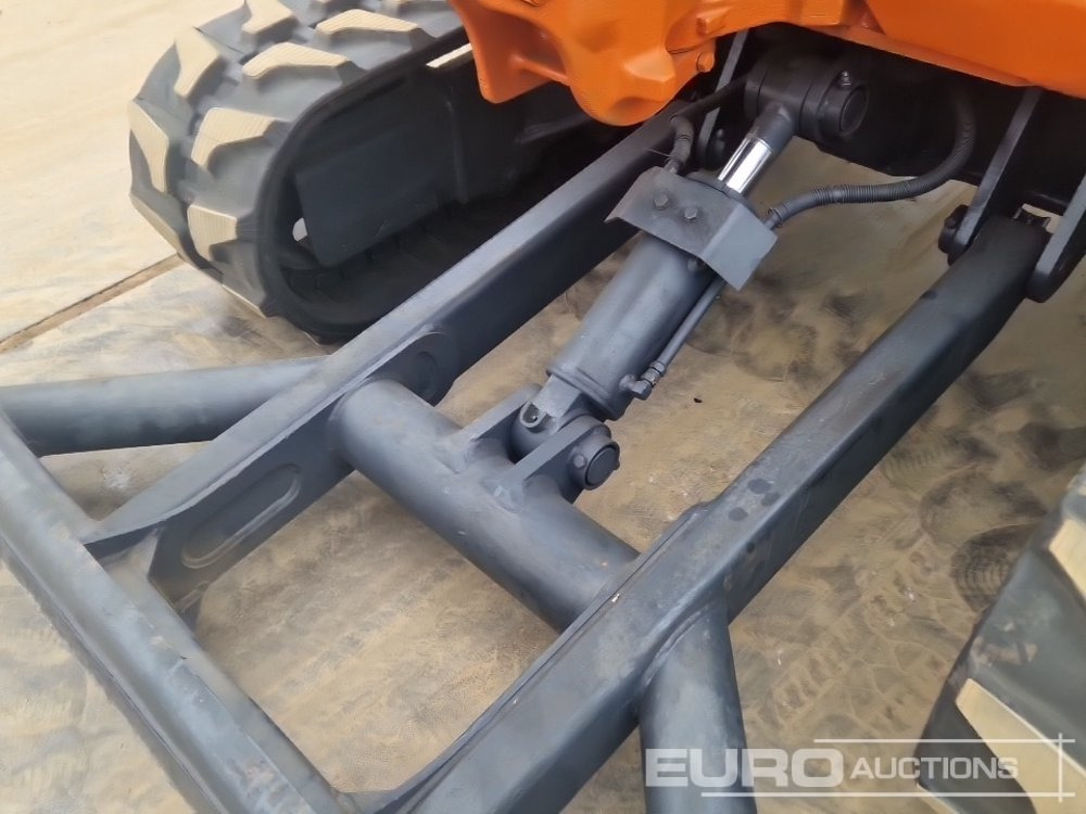 Mini excavator Kubota U55-4: Foto 16