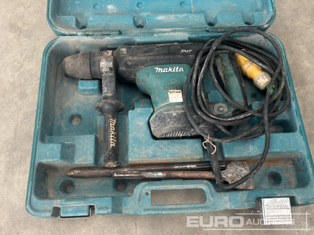 Makita 110 Volt Hammer Drill - Echipament de atelier: Foto 2 Makita 110 Volt Hammer Drill - Echipament de atelier: Foto 2