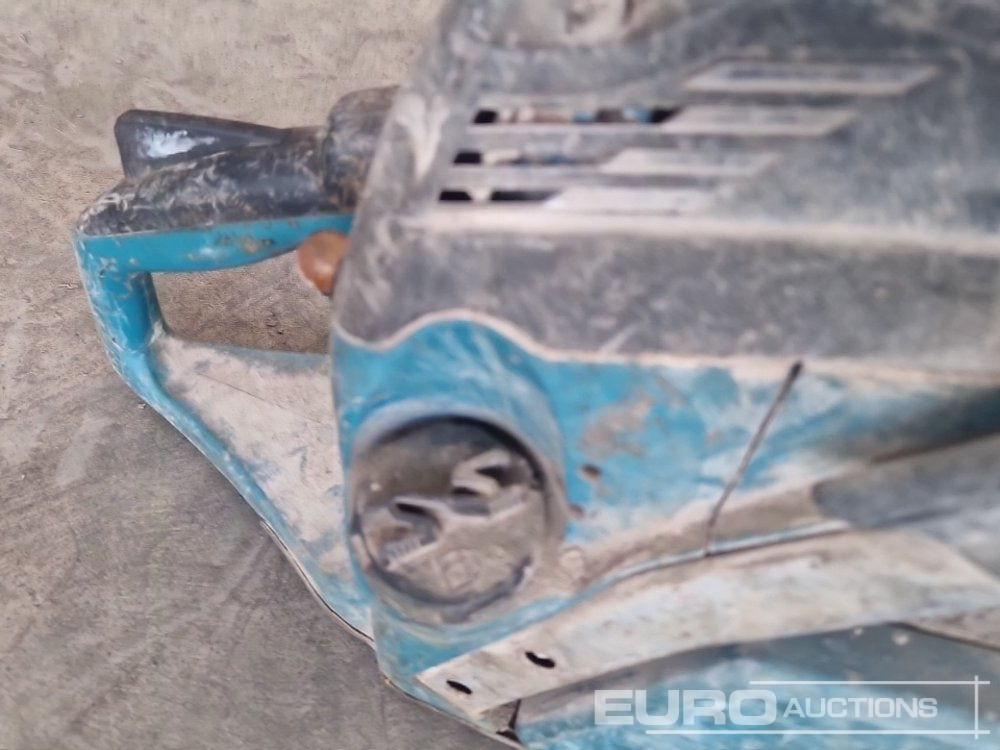 Echipament de atelier Makita Petrol Con Saw: Foto 11 Echipament de atelier Makita Petrol Con Saw: Foto 11
