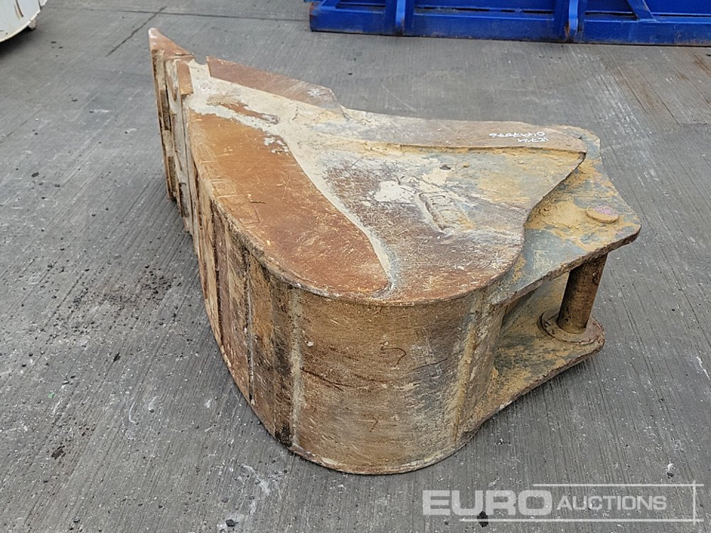 Miller 24" Digging Bucket 80mm Pin to suit 20 Ton Excavator - Cupă: Foto 4 Miller 24" Digging Bucket 80mm Pin to suit 20 Ton Excavator - Cupă: Foto 4