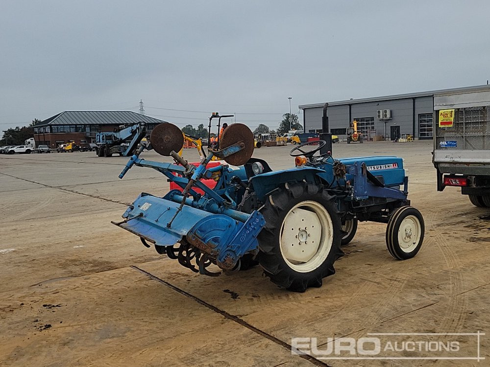 Mitsubishi D2350 - Tractor mic: Foto 5 Mitsubishi D2350 - Tractor mic: Foto 5