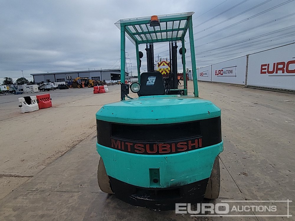 Mitsubishi FD50C - Motostivuitor: Foto 4 Mitsubishi FD50C - Motostivuitor: Foto 4