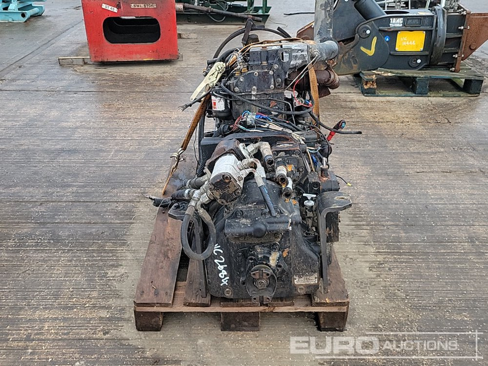 Perkins 4 Cylinder Engine, Gearbox - Motor: Foto 4 Perkins 4 Cylinder Engine, Gearbox - Motor: Foto 4