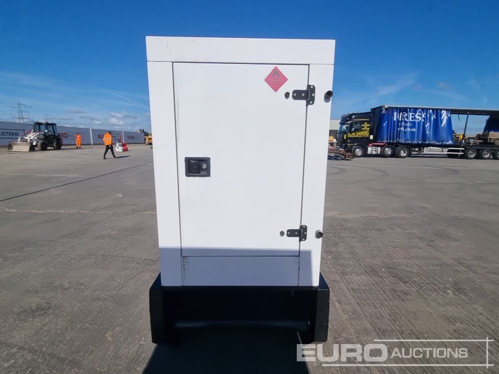 SDMO R220 - Generator electric: Foto 4 SDMO R220 - Generator electric: Foto 4