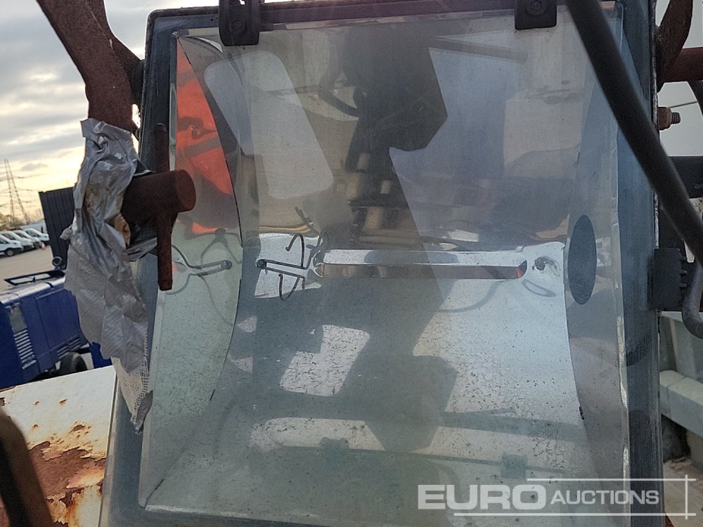 Turnul de iluminat SMC TL90: Foto 17 Turnul de iluminat SMC TL90: Foto 17