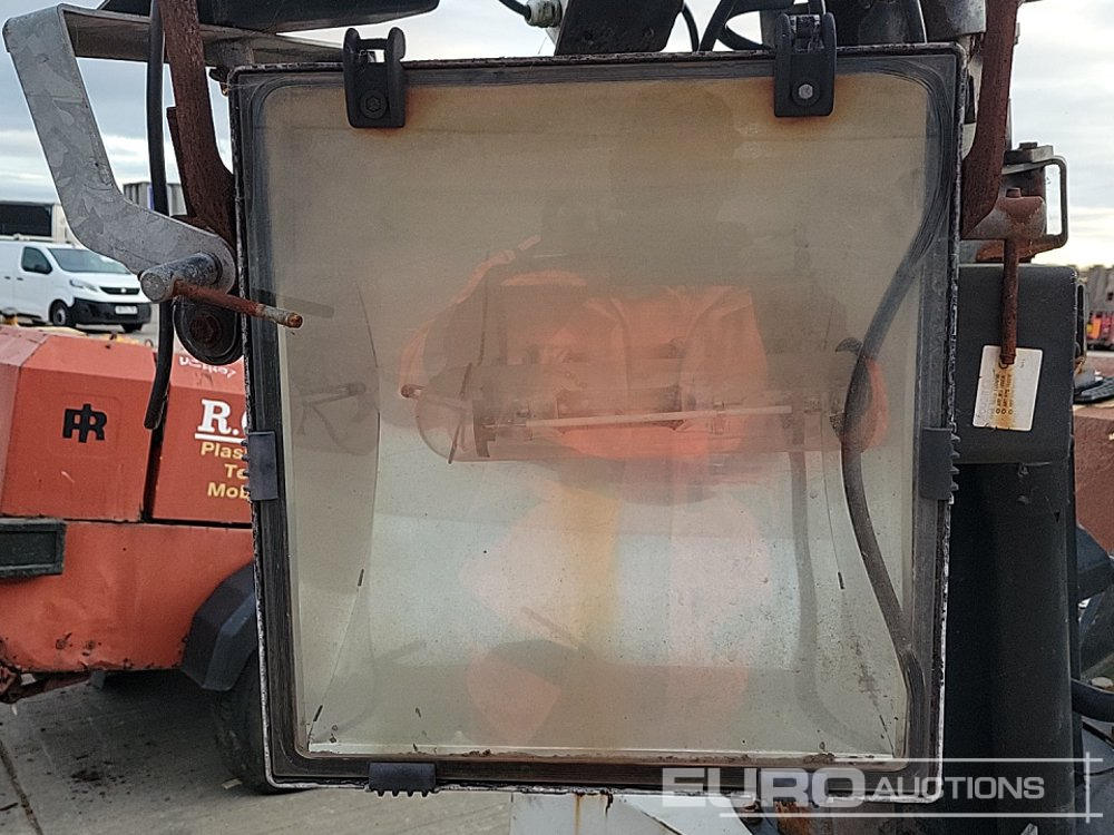 Turnul de iluminat SMC TL90: Foto 16 Turnul de iluminat SMC TL90: Foto 16