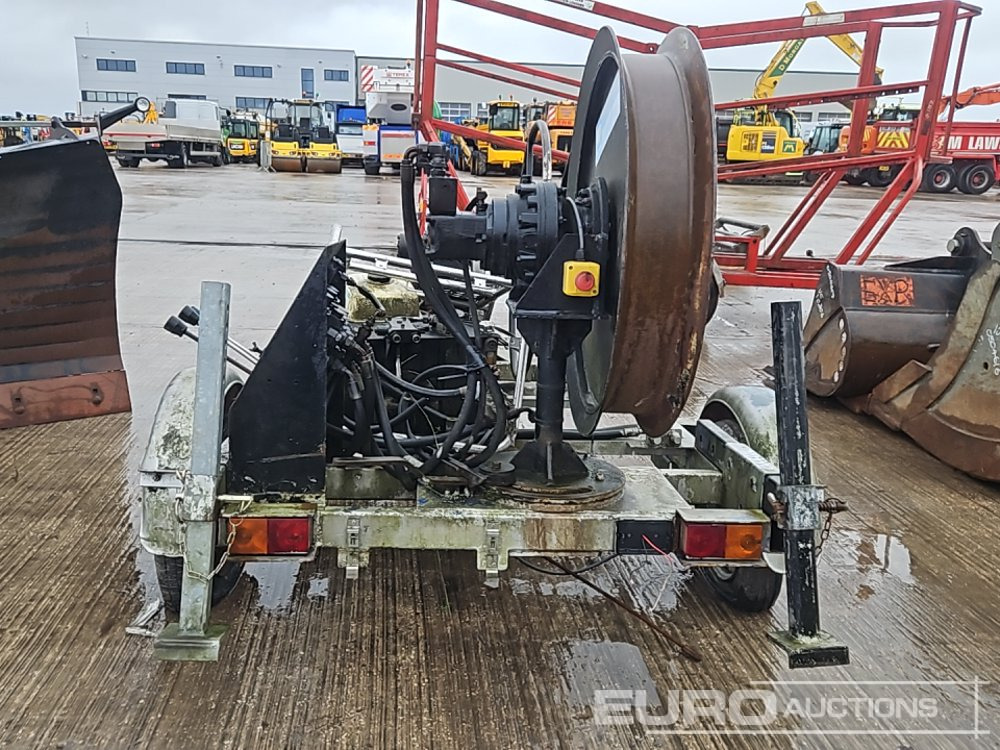 Single Axle Hydraulic Cable Reel Trailer - Remorcă transport utilaje: Foto 4 Single Axle Hydraulic Cable Reel Trailer - Remorcă transport utilaje: Foto 4