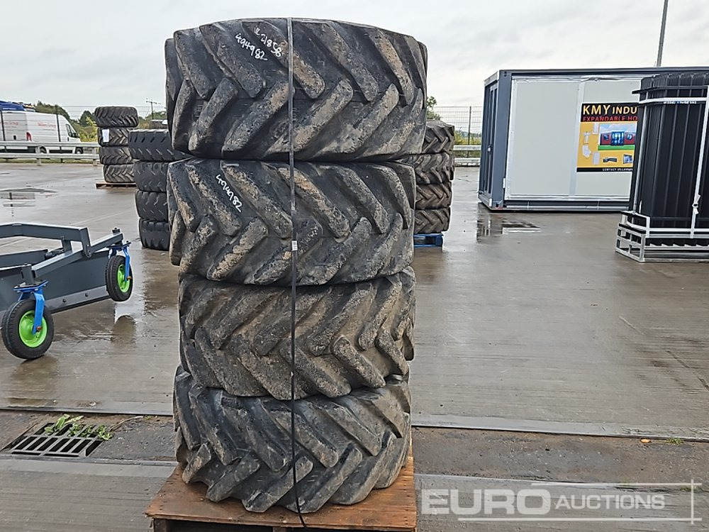 Starco 405/70-20 Tyre (4 of) - Anvelopă: Foto 4 Starco 405/70-20 Tyre (4 of) - Anvelopă: Foto 4