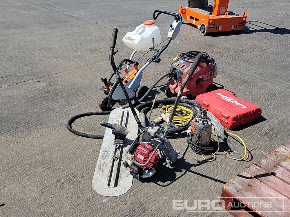 Stihl Quick Cut Saw Trolley, 110Volt Concrete Poker, 110Volt Submersible Water Pump, Pneumatic Scabbler, Concrete Float, Hilti 110Volt Vacuum, Hilti Battery Nail Gun, Petrol Concrete Screed Drive Unit - Echipamente de constructii: Foto 5 Stihl Quick Cut Saw Trolley, 110Volt Concrete Poker, 110Volt Submersible Water Pump, Pneumatic Scabbler, Concrete Float, Hilti 110Volt Vacuum, Hilti Battery Nail Gun, Petrol Concrete Screed Drive Unit - Echipamente de constructii: Foto 5