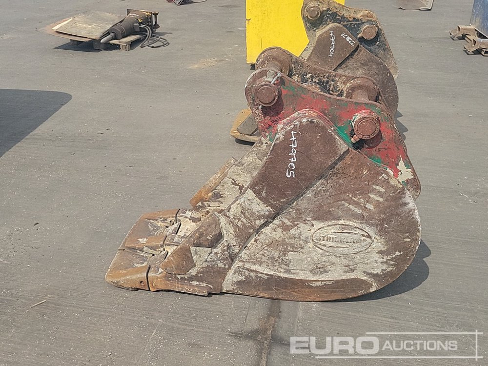 Strickland 24" Digging Bucket 65mm Pin to suit 13 Ton Excavator - Cupă: Foto 2 Strickland 24" Digging Bucket 65mm Pin to suit 13 Ton Excavator - Cupă: Foto 2