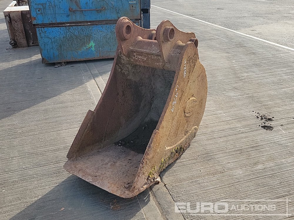 Strickland 24" Digging Bucket 65mm Pin to suit 13 Ton Excavator - Cupă: Foto 1 Strickland 24" Digging Bucket 65mm Pin to suit 13 Ton Excavator - Cupă: Foto 1