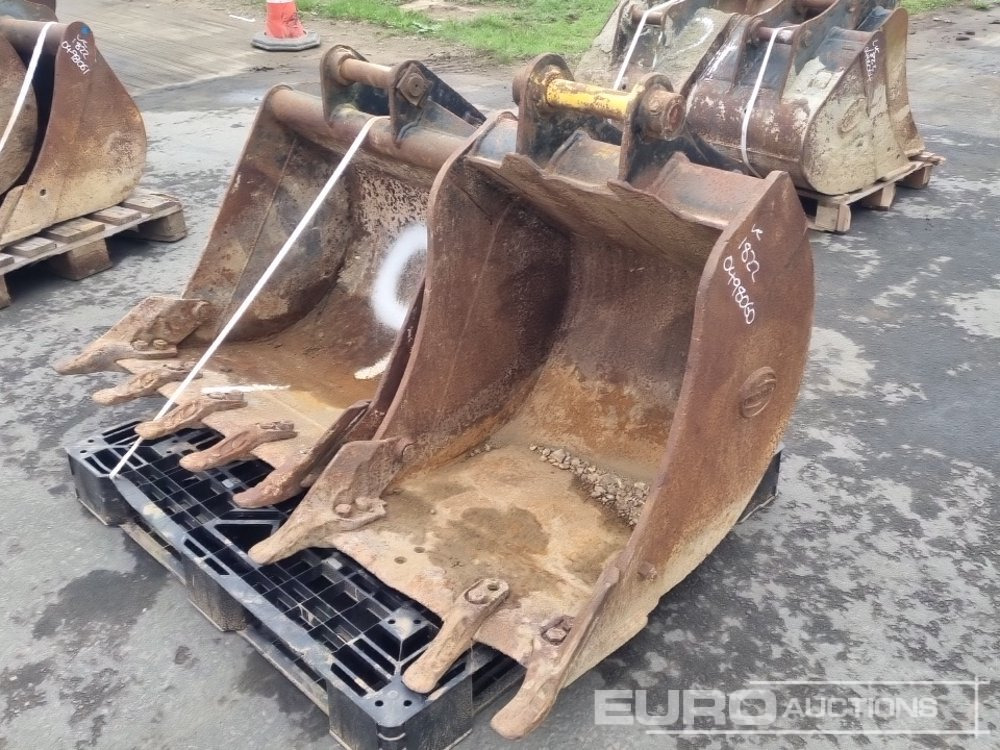 Strickland 30", 24" Digging Bucket 45mm Pin to suit 4-6 Ton Excavator - Cupă: Foto 1 Strickland 30", 24" Digging Bucket 45mm Pin to suit 4-6 Ton Excavator - Cupă: Foto 1