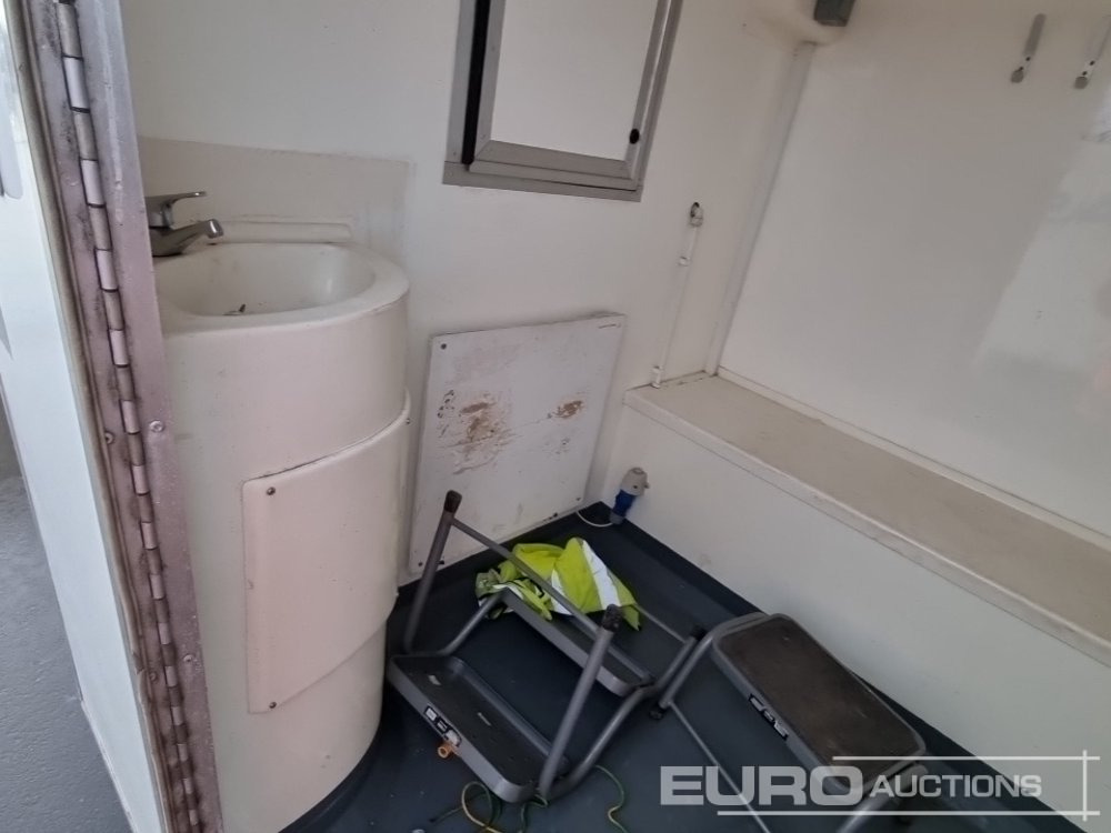 Remorcă transport utilaje Thermac Single Axle Decontamination Unit, Self Contained, Gas Honda Generator Working Boiler: Foto 20 Remorcă transport utilaje Thermac Single Axle Decontamination Unit, Self Contained, Gas Honda Generator Working Boiler: Foto 20