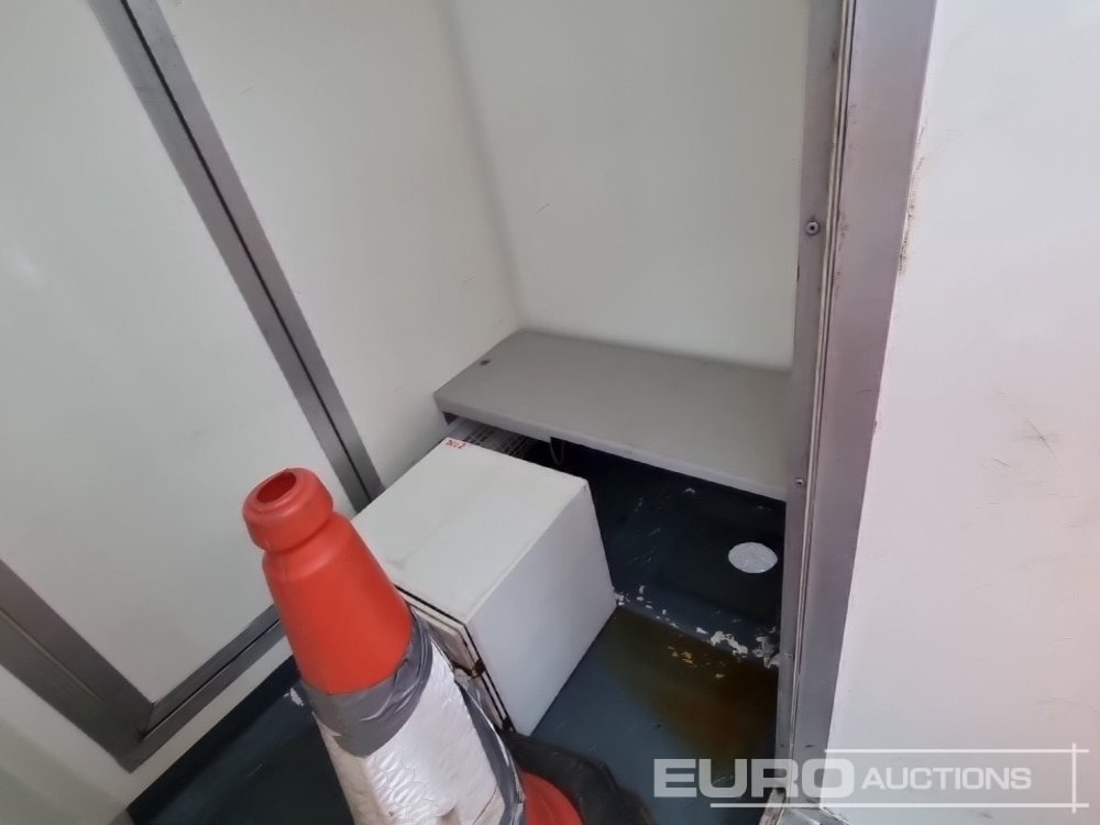 Remorcă transport utilaje Thermac Single Axle Decontamination Unit, Self Contained, Gas Honda Generator Working Boiler: Foto 38 Remorcă transport utilaje Thermac Single Axle Decontamination Unit, Self Contained, Gas Honda Generator Working Boiler: Foto 38