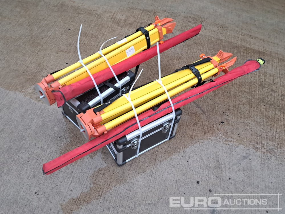 Unused 2025 SKLP Self-Leveling Rotary Laser Level with Batteries, Receiver, Tripod, Grade Rod (2 of) - Echipament de atelier: Foto 1 Unused 2025 SKLP Self-Leveling Rotary Laser Level with Batteries, Receiver, Tripod, Grade Rod (2 of) - Echipament de atelier: Foto 1