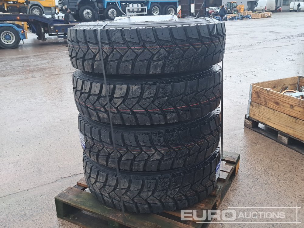 Unused 295/80R22.5 Quarry Pattern Tyres, 10 Stud Rims (4 of) - Anvelopă: Foto 4 Unused 295/80R22.5 Quarry Pattern Tyres, 10 Stud Rims (4 of) - Anvelopă: Foto 4