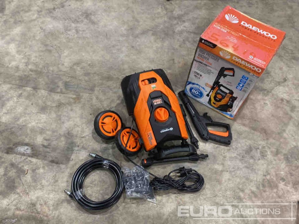 Unused Daewoo DAX100-1200W 230 Volt Pressure Washer (2 of) - Aparat de spălat cu presiune: Foto 1 Unused Daewoo DAX100-1200W 230 Volt Pressure Washer (2 of) - Aparat de spălat cu presiune: Foto 1