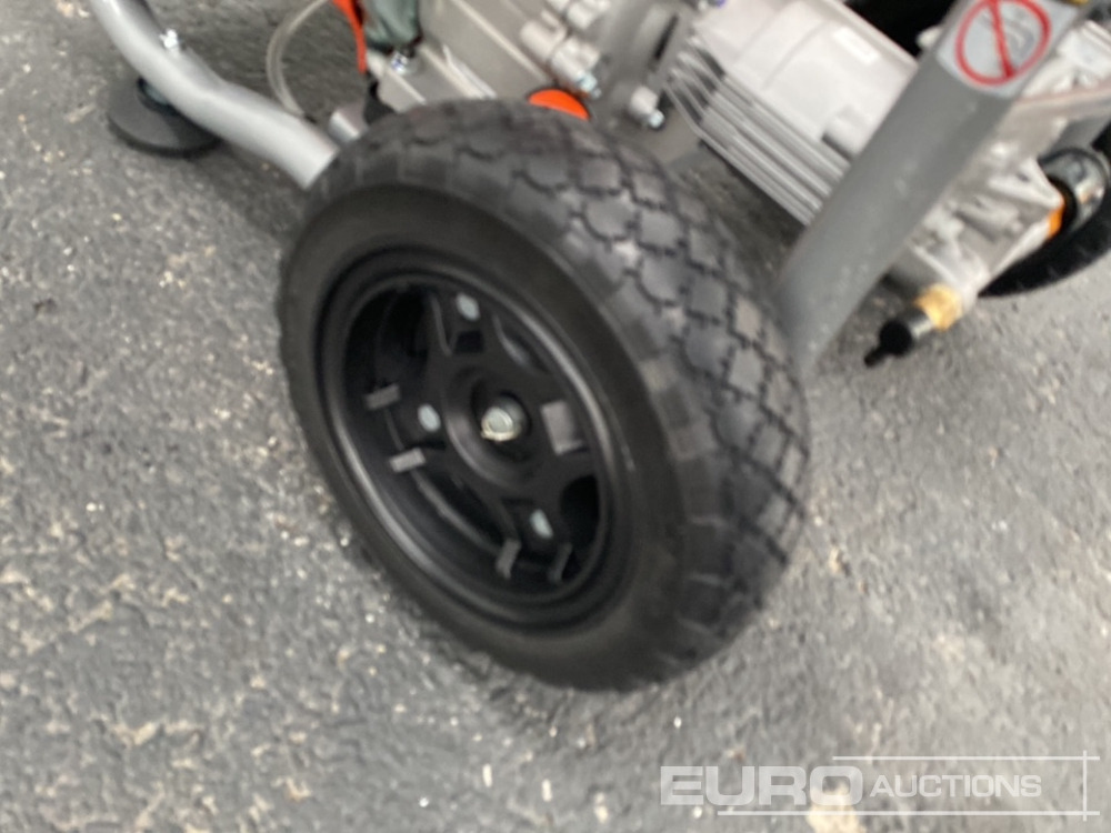 Unused Daewoo DGPW3100H-K 5.8Hp Petrol Pressure Washer - Aparat de spălat cu presiune: Foto 5 Unused Daewoo DGPW3100H-K 5.8Hp Petrol Pressure Washer - Aparat de spălat cu presiune: Foto 5