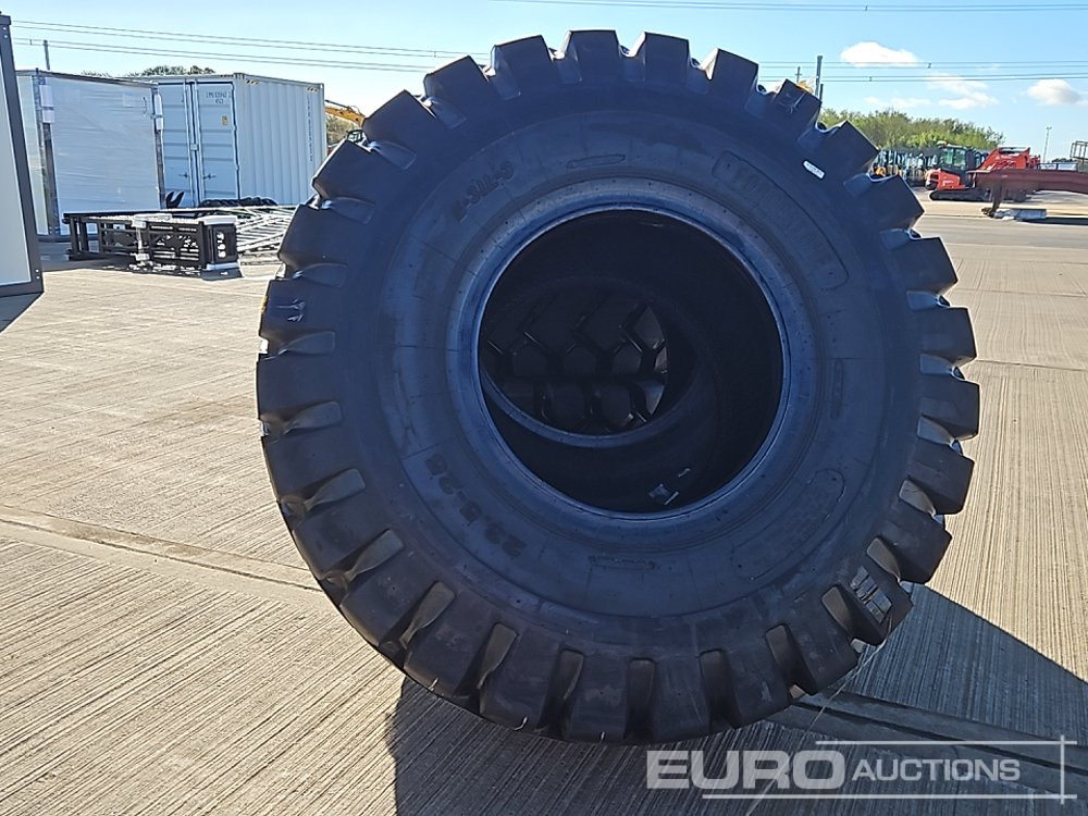 Unused Forcestone 23.5-25-24PR Tyres (4 of) - Anvelopă: Foto 2 Unused Forcestone 23.5-25-24PR Tyres (4 of) - Anvelopă: Foto 2