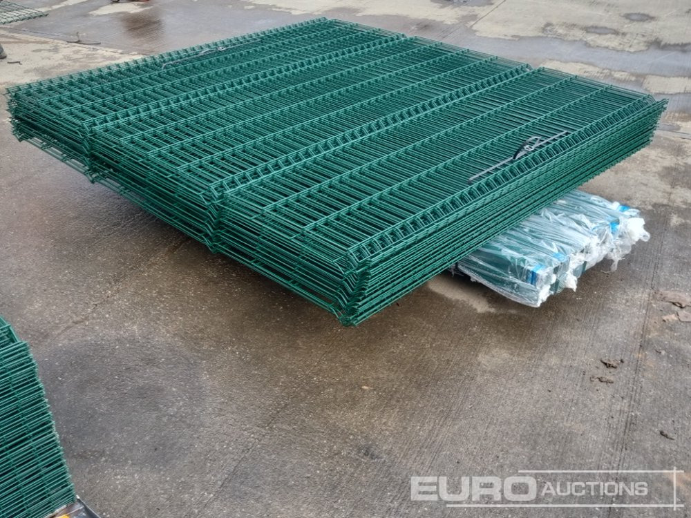 Echipamente de constructii Unused Galvanised & Powder Coated Heavy Duty (5mm) Wire Mesh Fencing, 25 x H2.4m x W2.2m Panels, 26 x 60mm x 60mm x3m Posts, with Fittings (Green): Foto 18