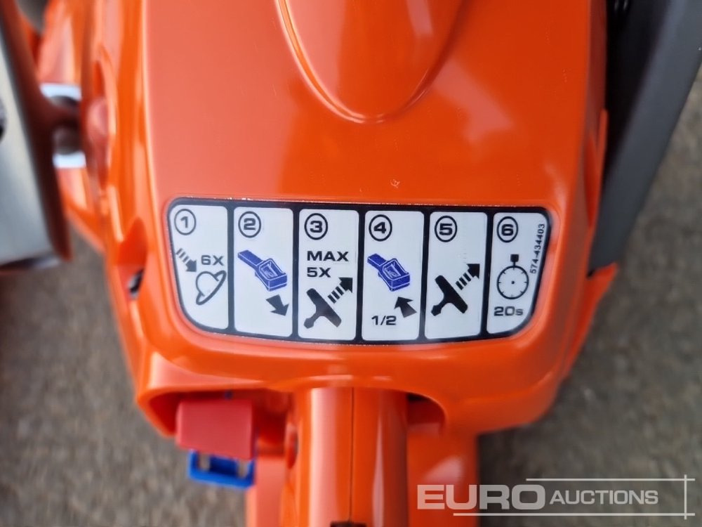 Echipament de atelier Unused Husqvarna 120 Mark II 14" Petrol Chain Saw: Foto 21