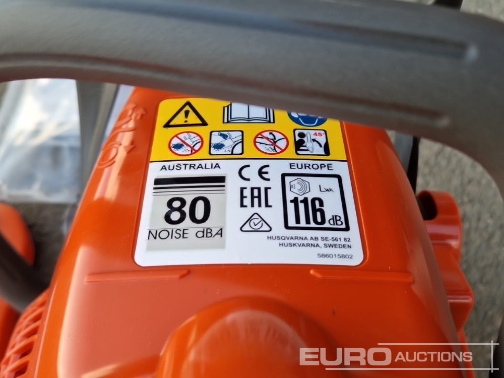 Echipament de atelier Unused Husqvarna 120 Mark II 14" Petrol Chain Saw: Foto 22