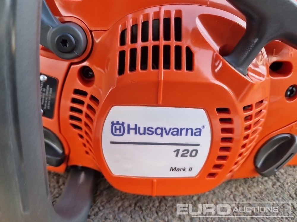 Echipament de atelier Unused Husqvarna 120 Mark II 14" Petrol Chain Saw: Foto 15