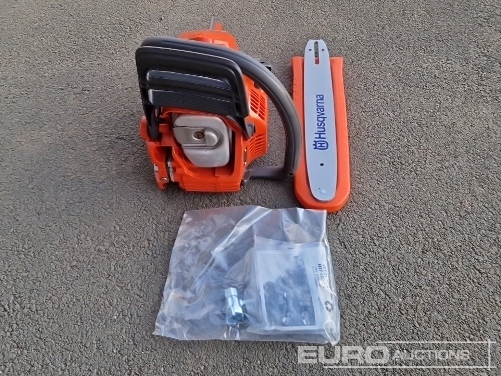 Echipament de atelier Unused Husqvarna 120 Mark II 14" Petrol Chain Saw: Foto 9