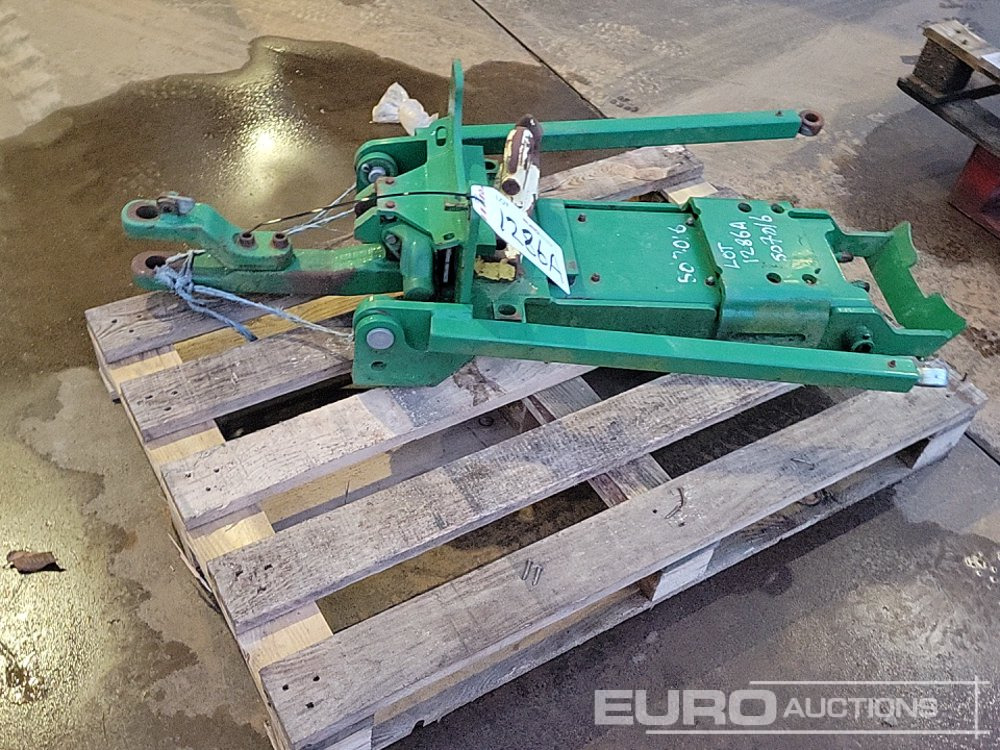 John Deere Pick Up Hitch to suit Tractor - Utilaje agricole: Foto 2 John Deere Pick Up Hitch to suit Tractor - Utilaje agricole: Foto 2