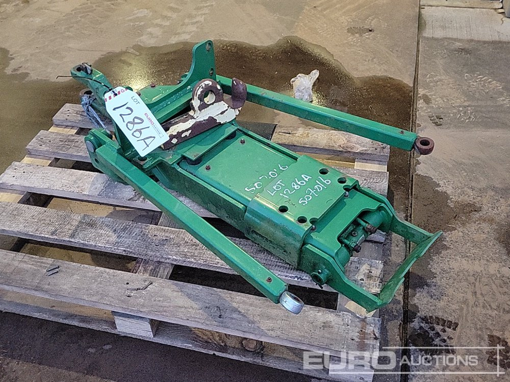 John Deere Pick Up Hitch to suit Tractor - Utilaje agricole: Foto 3 John Deere Pick Up Hitch to suit Tractor - Utilaje agricole: Foto 3